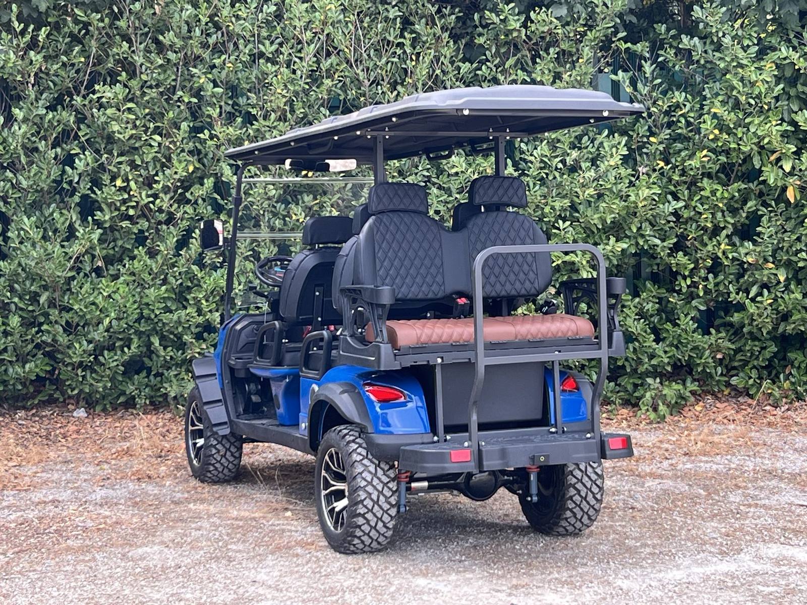 Land Runner Six in Cobalt Blue, rear view
